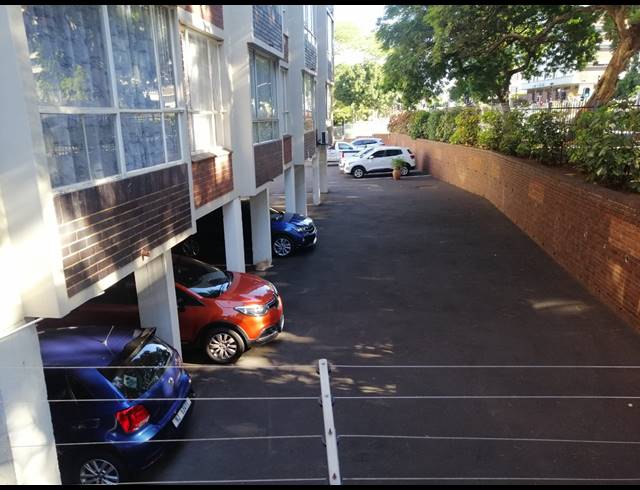 1.5 BEDROOM FLAT FOR SALE IN GLENWOOD